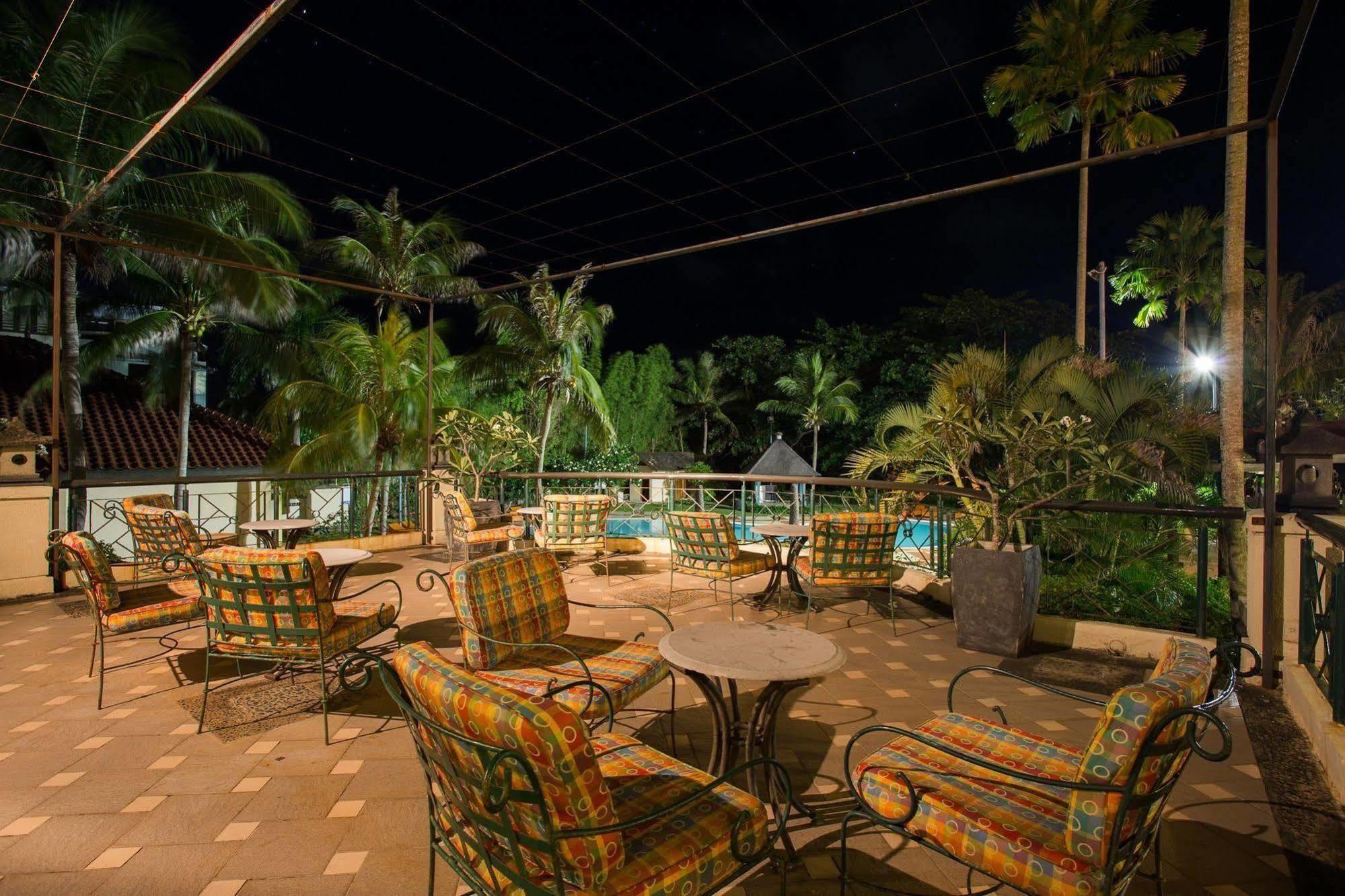 Le Grandeur Hotel Balikpapan Exterior photo